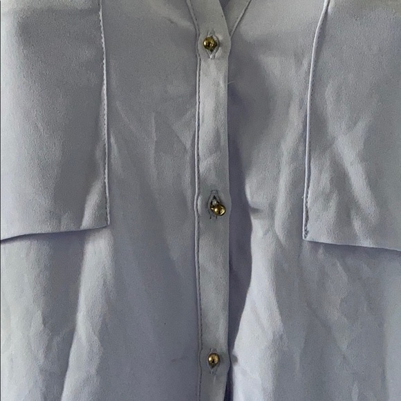 Express button placket blouse - Picture 2 of 6